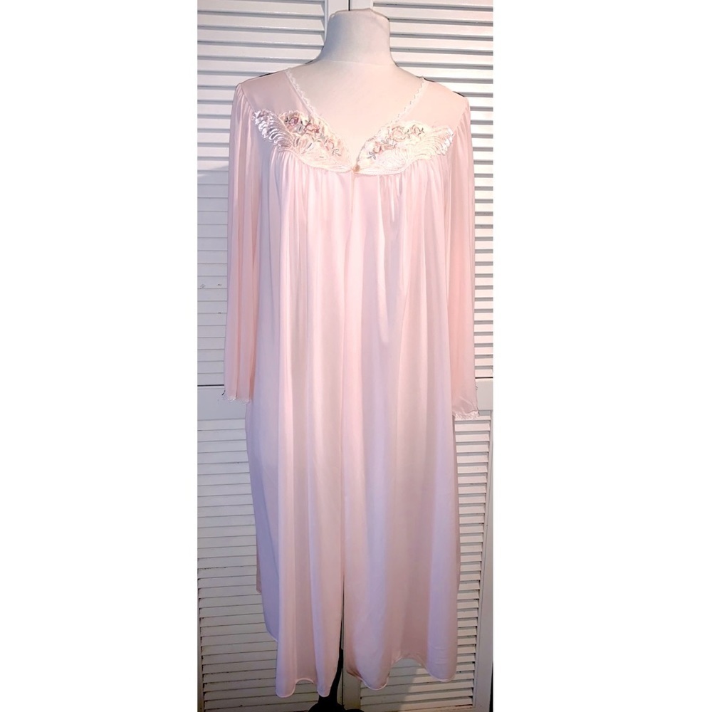 Shadow line Vintage Lingerie Pink embroidered Robe women’s 2X